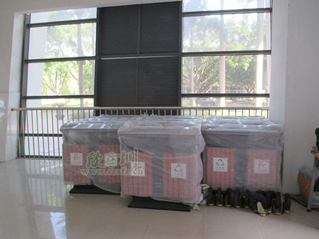 欣方圳鋼木垃圾桶 讓昆明小區(qū)更為和諧自然